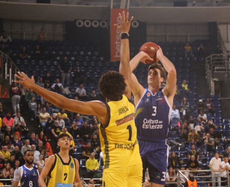 1737497532_Club-de-Baloncesto-Valencia.jpg
