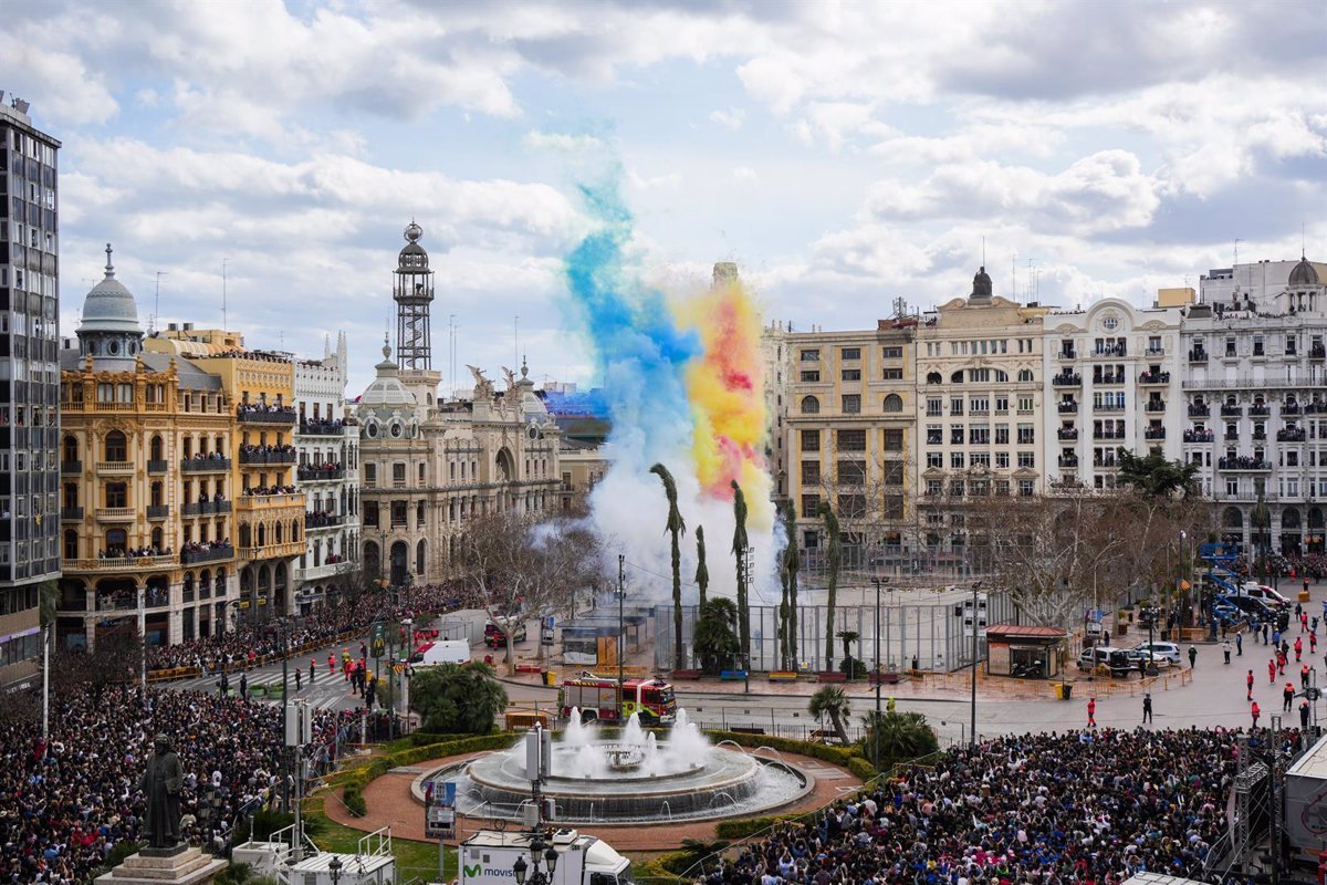 Inicio-y-cierre-del-calendario-de-tiro-de-Fallas-2025.jpg