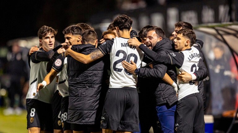 Victoria-del-VCF-Mestalla-ante-la-UD-Alzira-4-2.jpg
