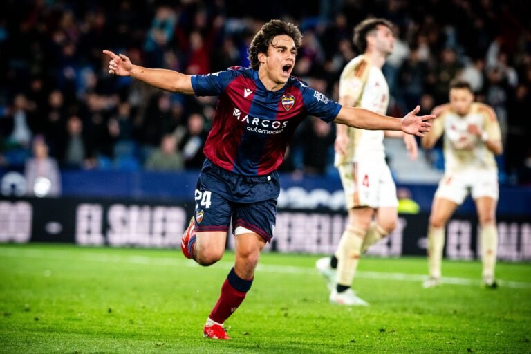 Contento-por-la-victoria-y-mi-gol.jpg