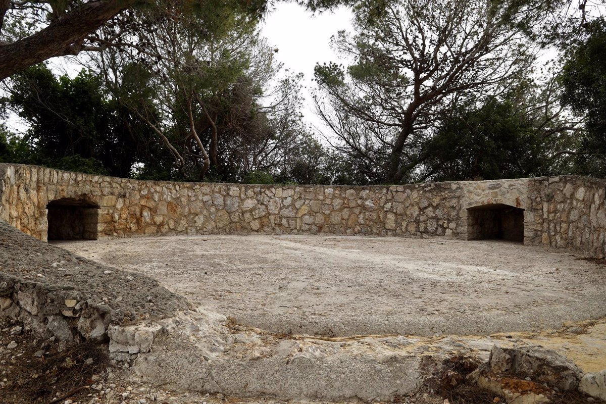 Cullera-restaura-construcciones-de-defensa-antiaerea-en-Cabo-del-Faro.jpg