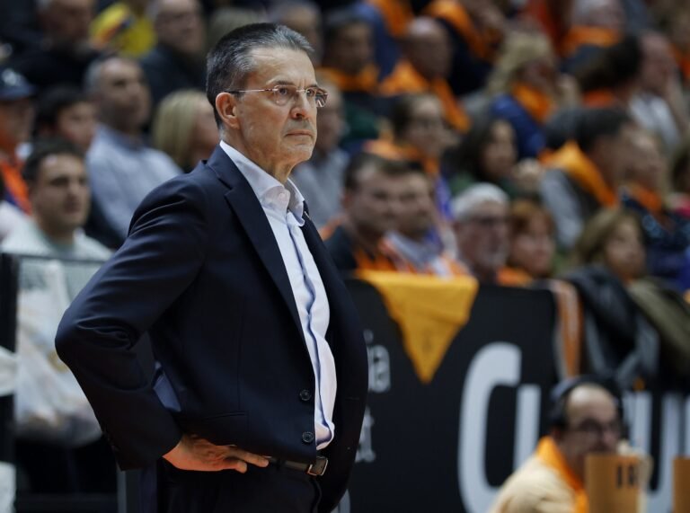 Declaraciones-de-Pedro-Martinez-tras-la-derrota-del-Valencia-ante.jpg