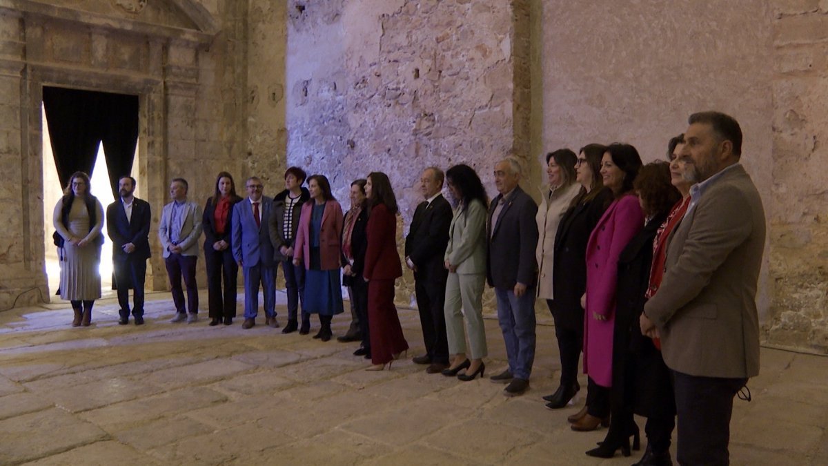 Tebar-destaca-la-generosidad-del-pueblo-valenciano-tras-la-dana.jpg