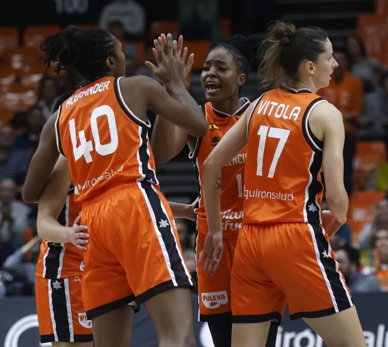 Valencia-Basket-Club-se-enfrenta-a-Oses-Construccion13-el-cuerpo.jpg
