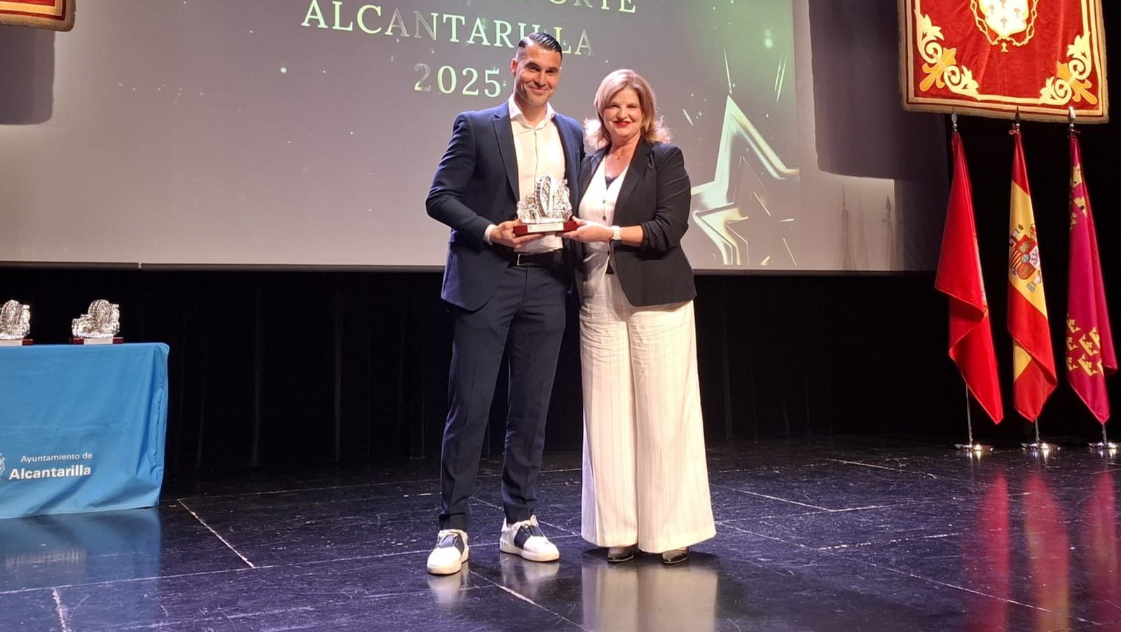Andres-Fernandez-premiado-en-los-VII-Premios-al-Merito-Deportivo.jpg