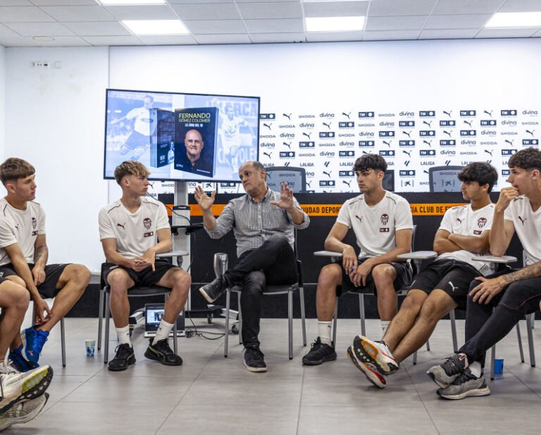 1746585911_Consejos-de-Fernando-al-VCF-Juvenil-A-antes-de-la.jpg