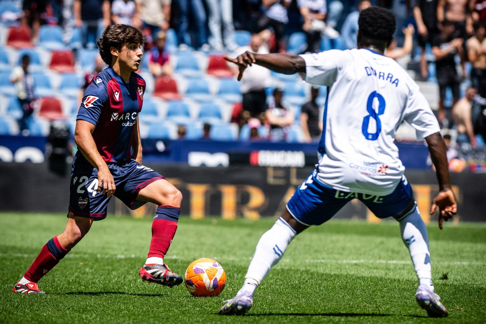 Empate-entre-Levante-UD-y-CD-Tenerife-en-el-Ciutat.jpg