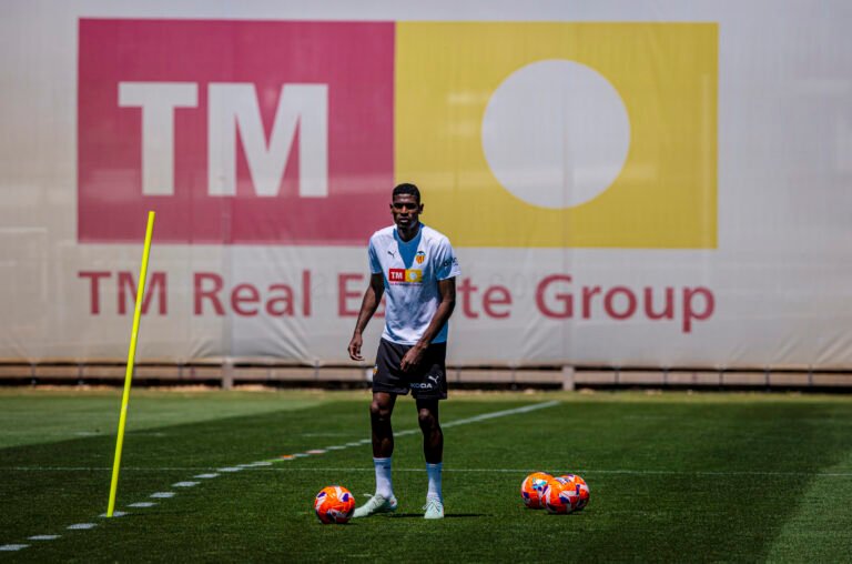 Entrenamiento-del-Valencia-CF-el-06052025.jpg