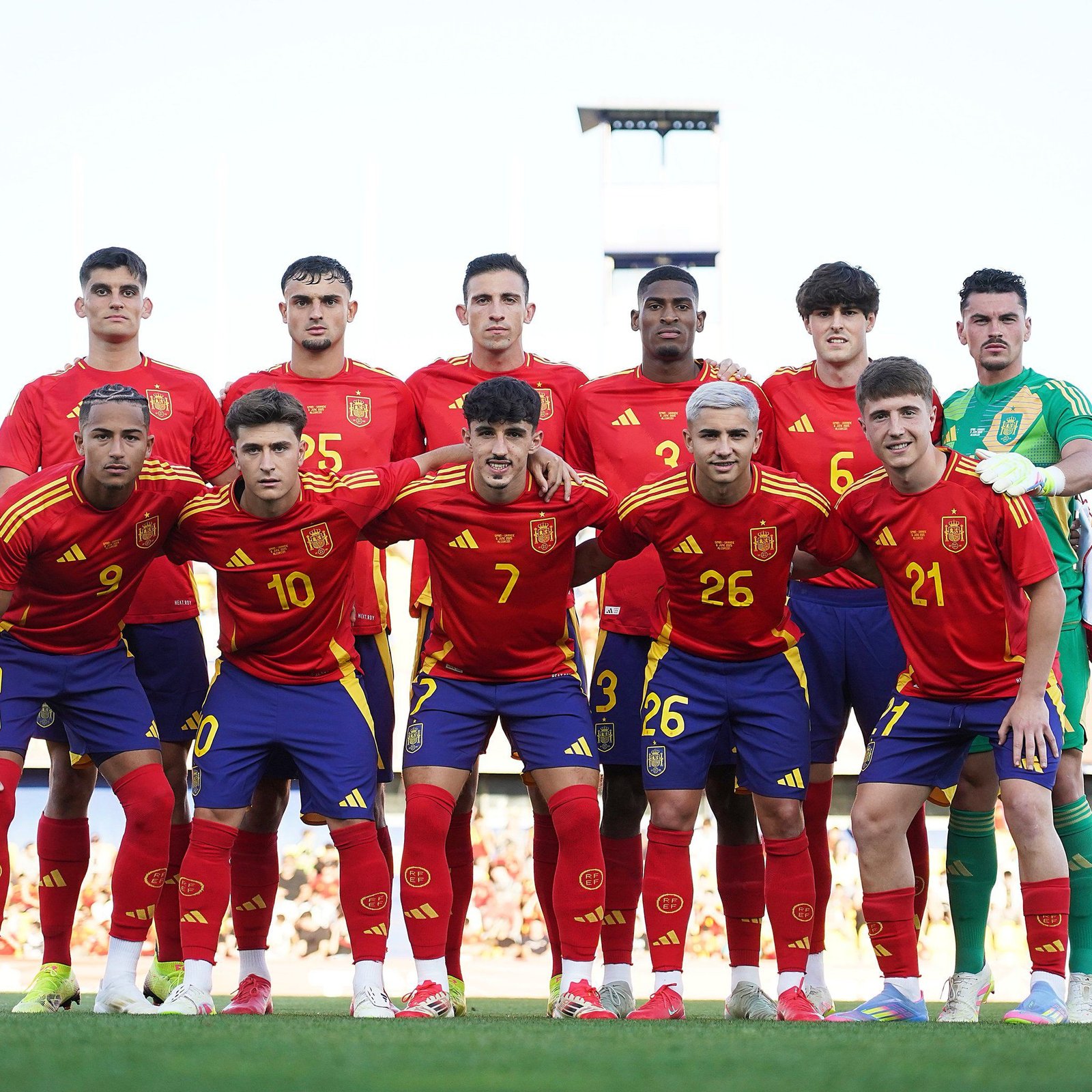 1749615485_Cristhian-Mosquera-Cesar-Tarrega-Javi-Guerra-y-Diego-Lopez-comienzan.jpg