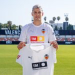 1752131512_Fichaje-de-Mateo-Prevedini-con-el-VCF-Mestalla.jpg