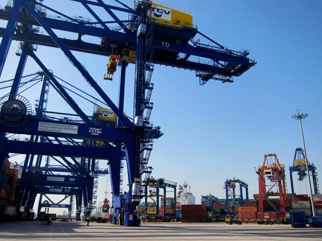 Descenso-del-05-en-las-exportaciones-de-la-Comunitat-Valenciana.jpg