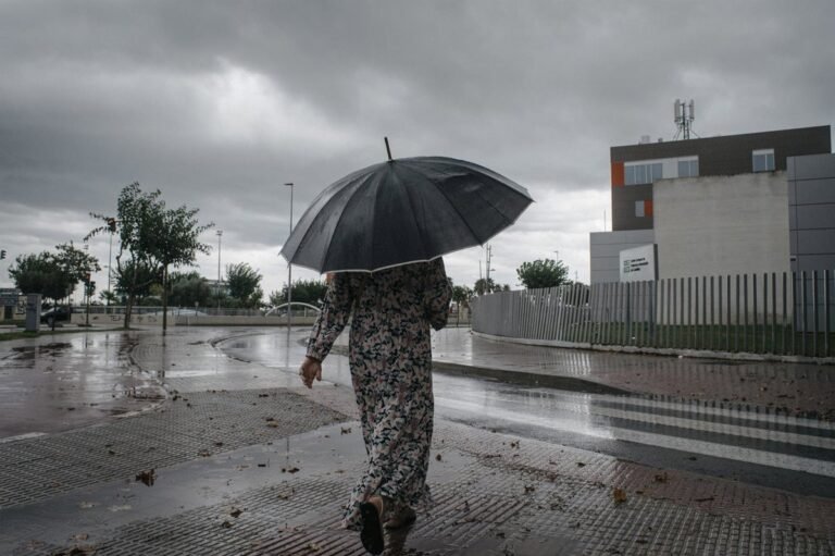 Emergencias-amplia-alerta-amarilla-por-lluvias-a-interior-de-Castellon.jpg