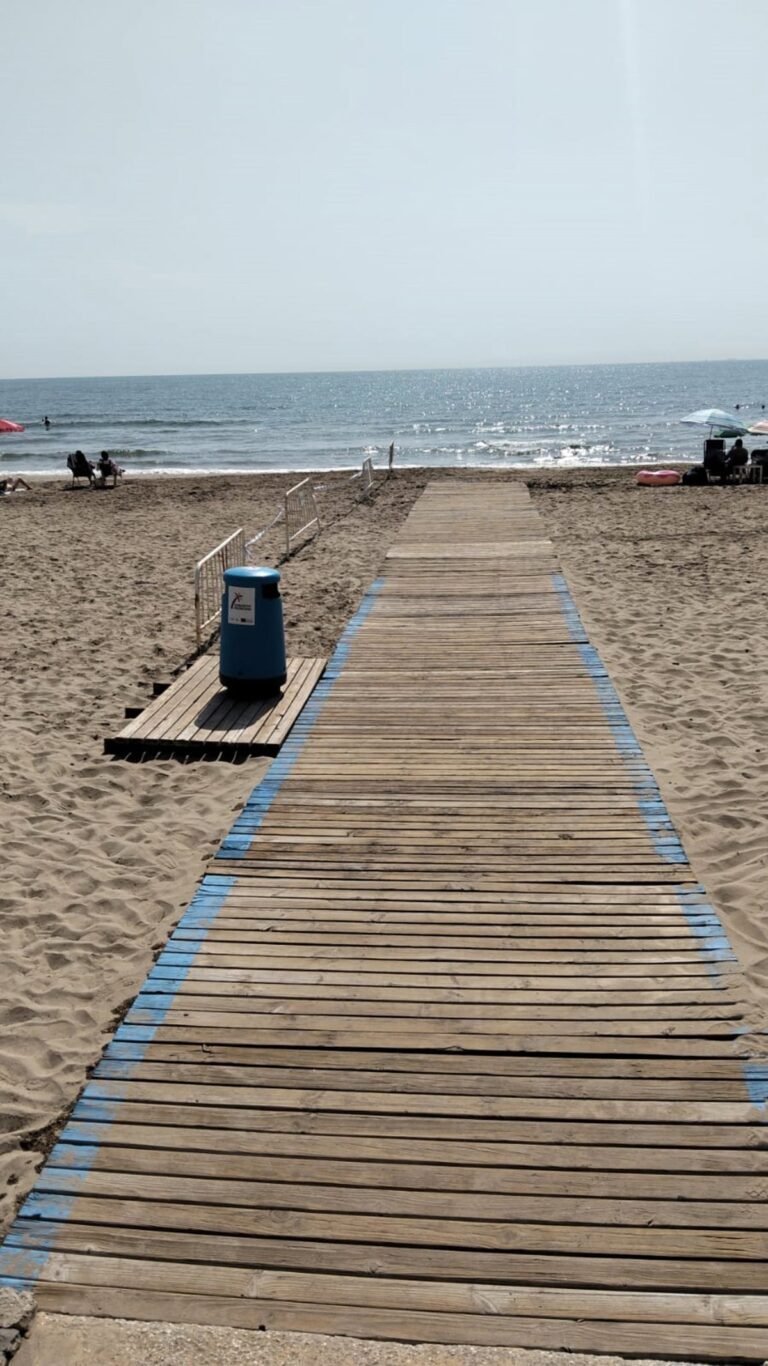 Alboraya-exige-solucion-coordinada-contra-la-contaminacion-en-playas.jpg