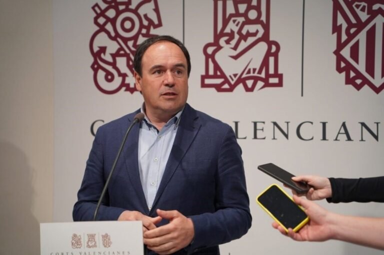 Perez-Llorca-aclara-reorganizacion-de-comisiones-en-Les-Corts.jpg