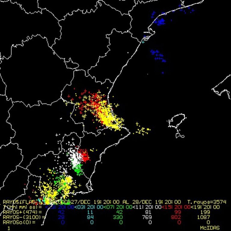 Aemet-reporta-1513-rayos-en-Valencia-una-situacion-absolutamente-extraordinaria.jpg