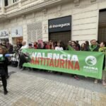Concentracion-en-Valencia-denuncia-el-maltrato-del-festejo-taurino-que.jpg