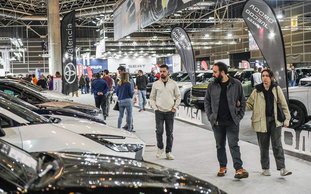La-Feria-del-Vehiculo-Seleccion-Ocasion-atrae-a-familias-con.jpg