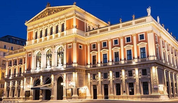 La-Orquestra-de-Valencia-se-estrena-en-el-Musikverein-de.jpeg