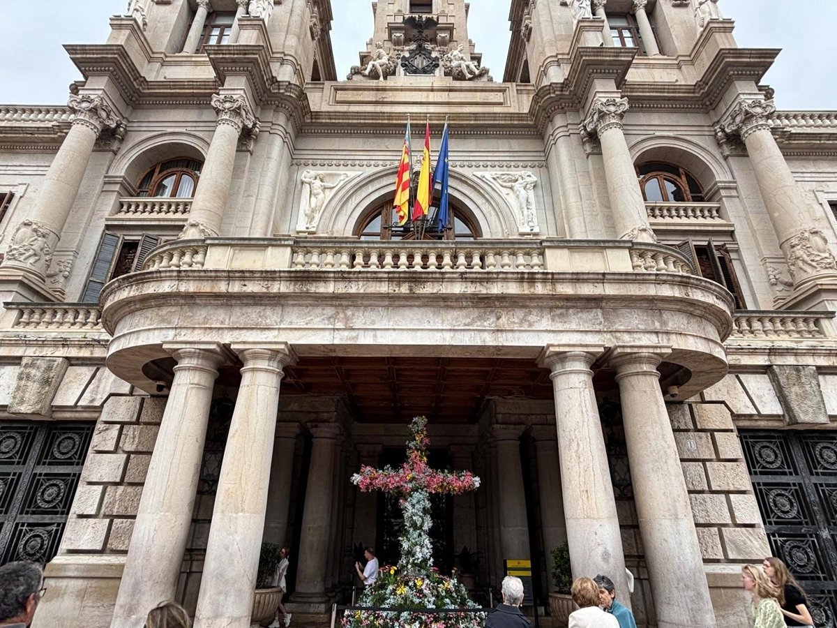 El-Ayuntamiento-de-Valencia-honra-a-las-madres-con-la.jpg