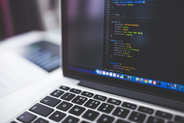 iLoveIMG_pexels-coding-1853305_1920_resized (1)